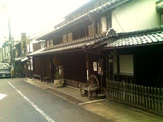 お目当てはご当地グルメ