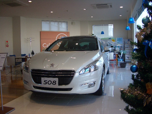 ショールーム　展示車両