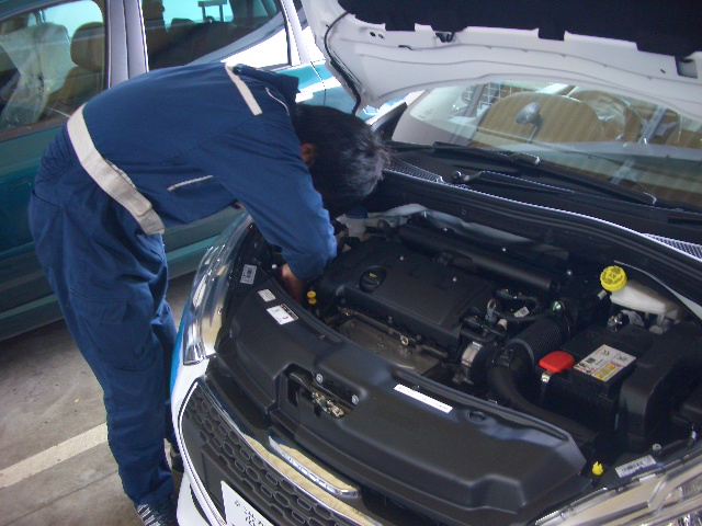 208 HID　取り付け