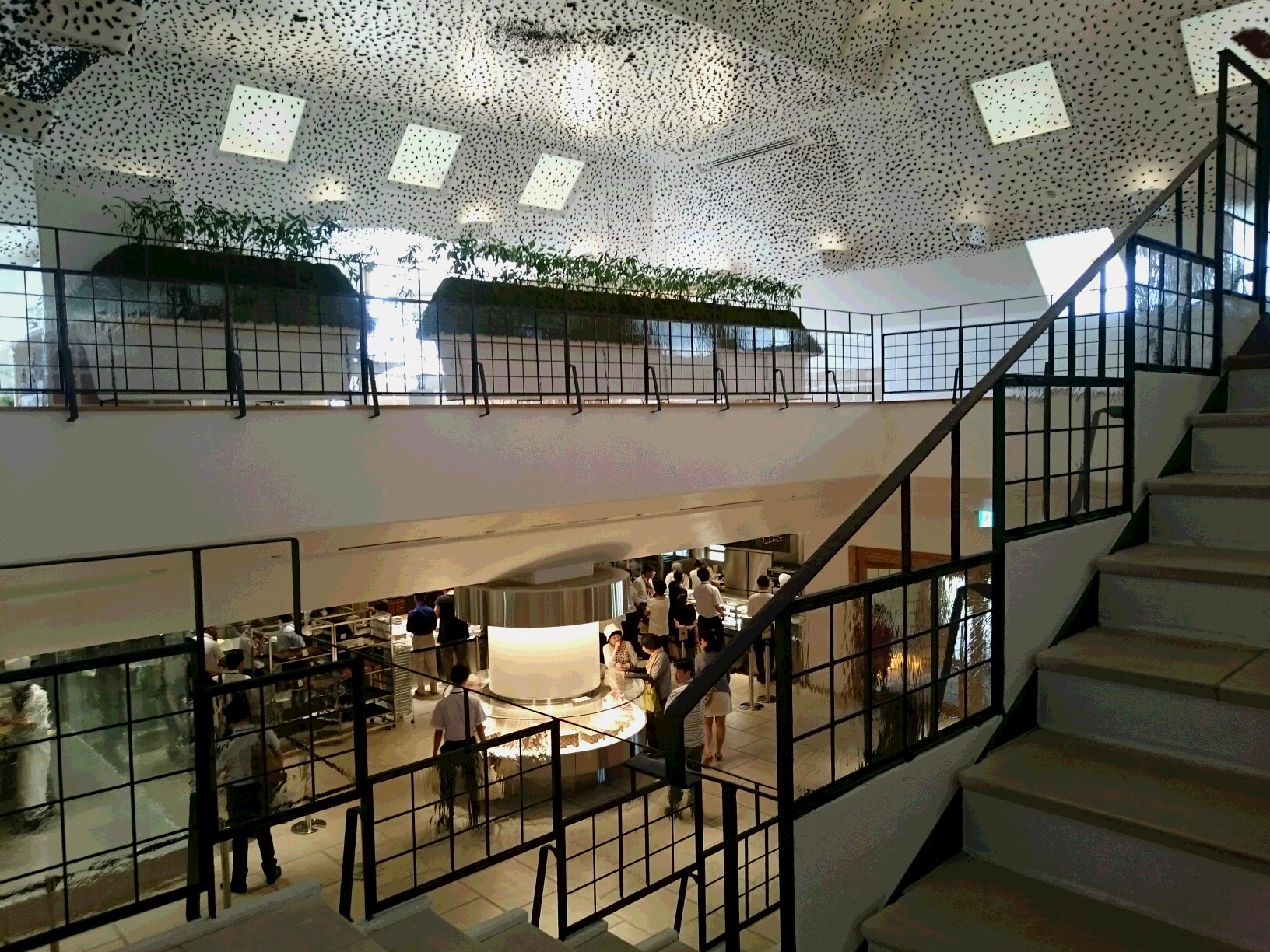 ラコリーナ近江八幡