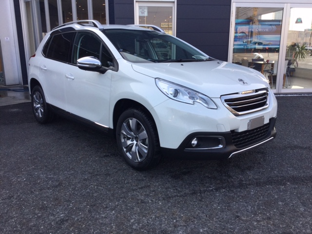 PEUGEOT 2008 LEATHER EDITION  本日入荷