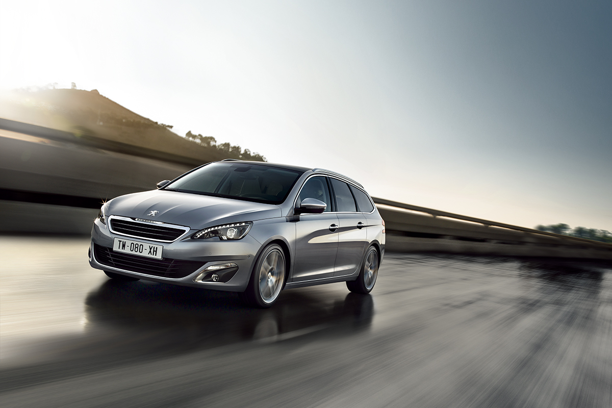 2016年次　「RJC カーオブザイヤーインポート6ベスト」を受賞