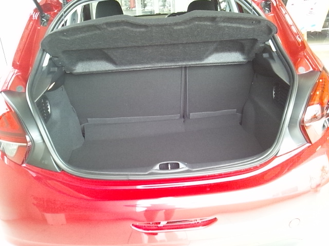 PEUGEOT☆208　リオハレッド　入荷☆