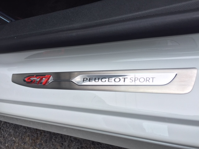 ３０８GTI270By 納車させて頂きました！！