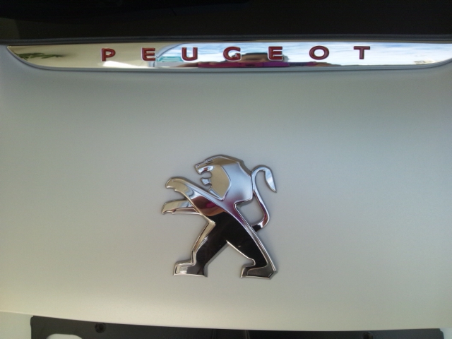 PEUGEOT 208 GT Line - ICE EDITION 入荷♪♪♪