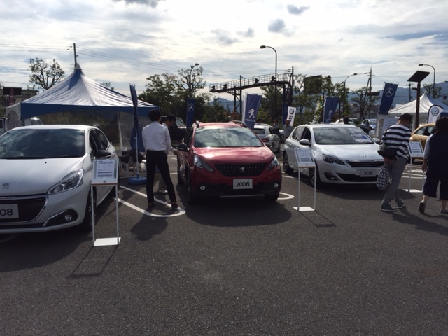 輸入モーターショー現地より♪