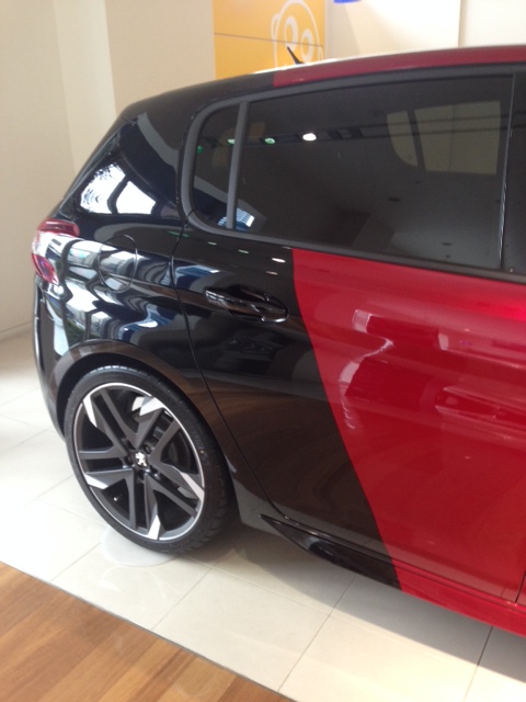 PEUGEOT　308GTi 　270　ｂｙ　PEUGEOT　SPORT