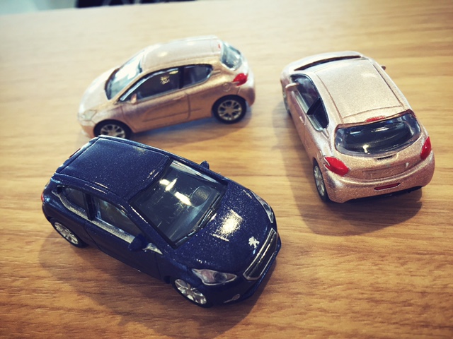 小さなライオンプレゼント♪/定休日のお知らせ