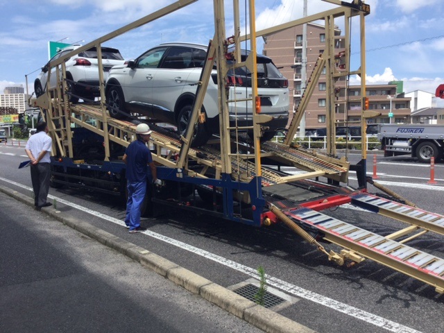 続々と新車が届いております！！