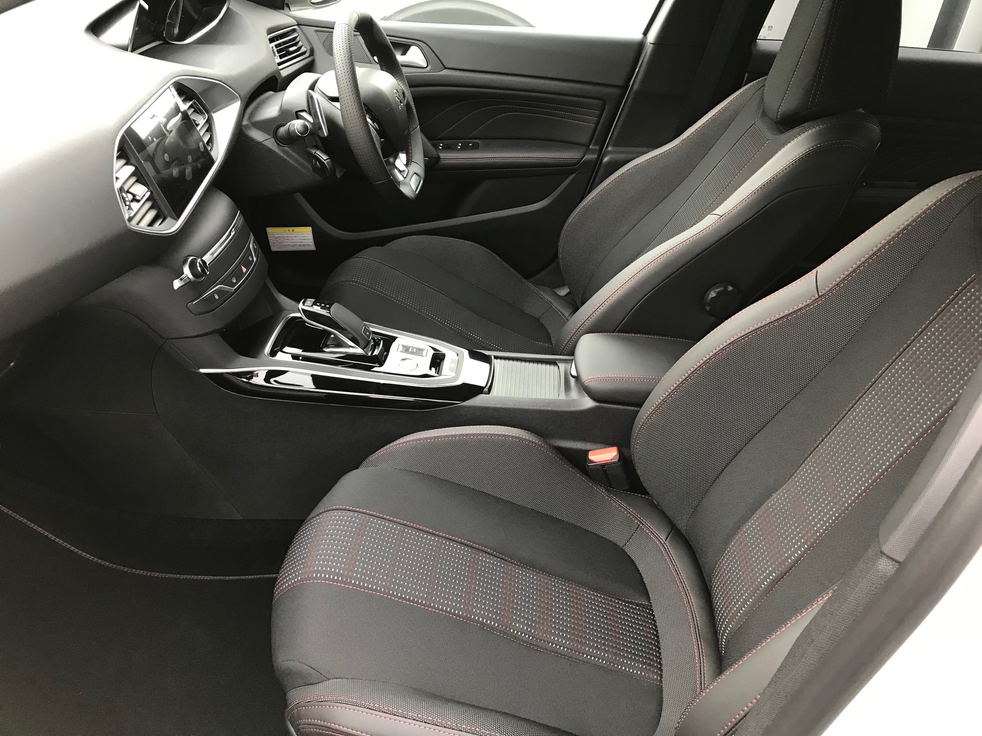 308SW GT Line BlueHDi ご試乗できます！