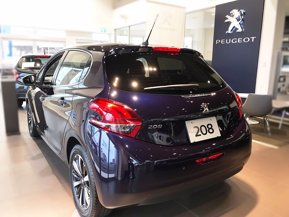 特別な208展示中！！