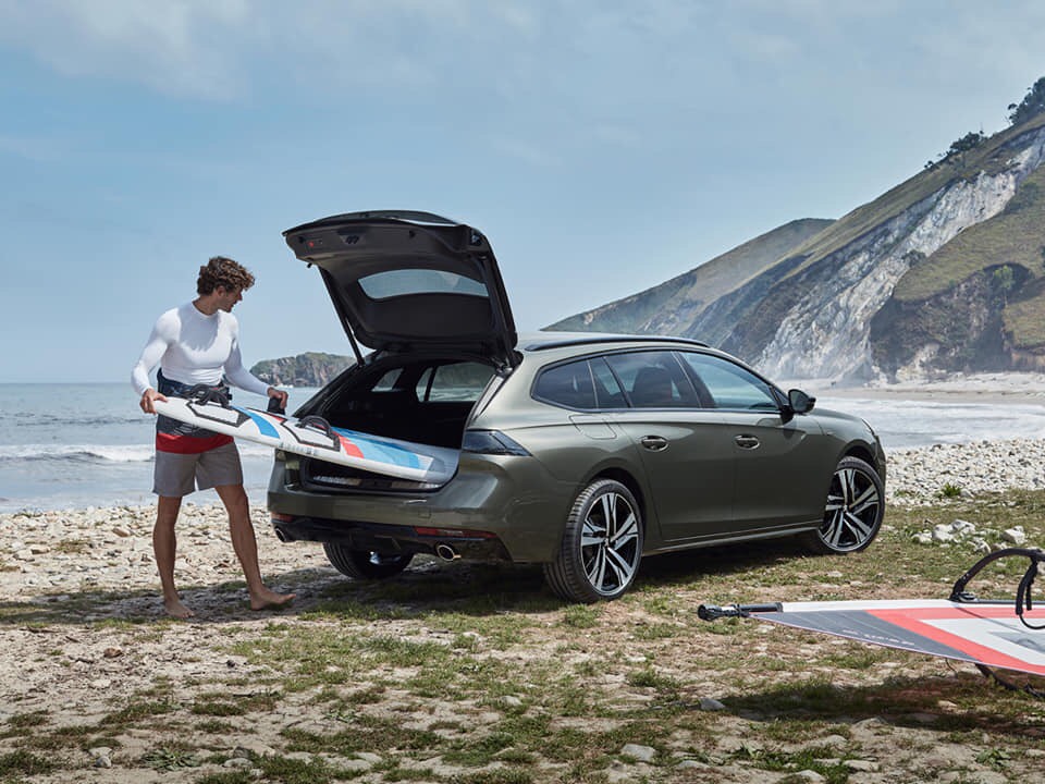 夏季休暇とイベントのお知らせ