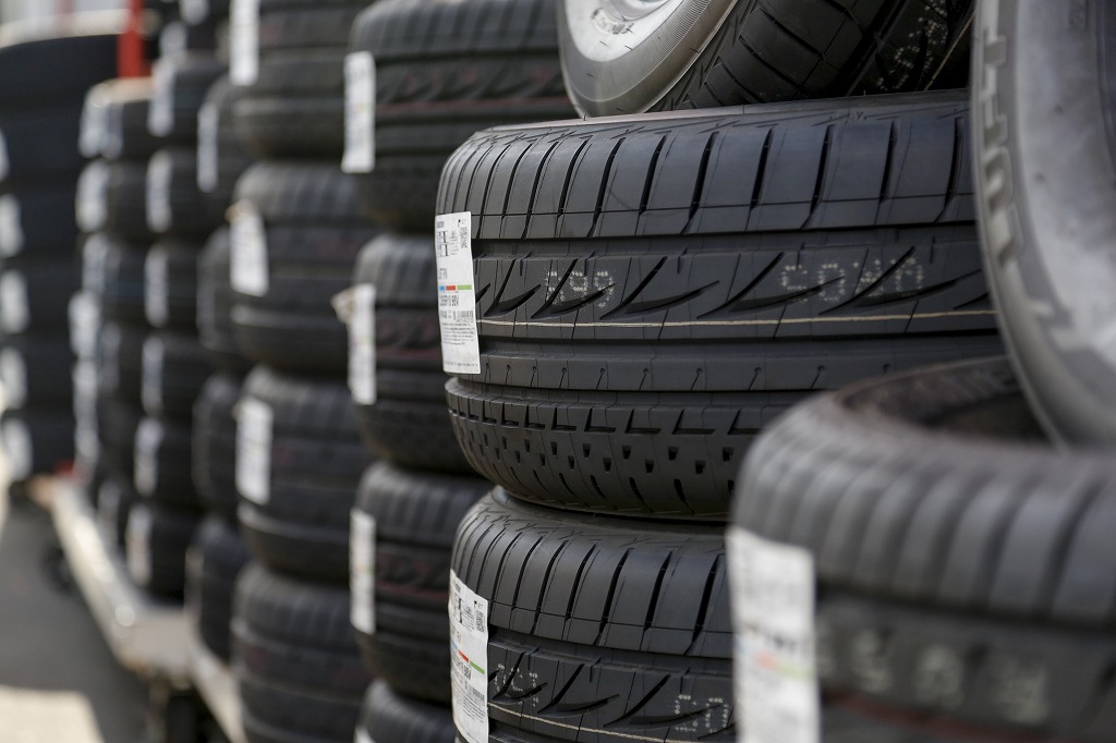 タイヤチェックは定期的に