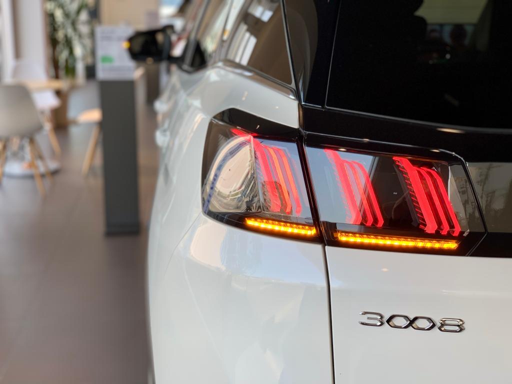 NEW 3008展示車✦