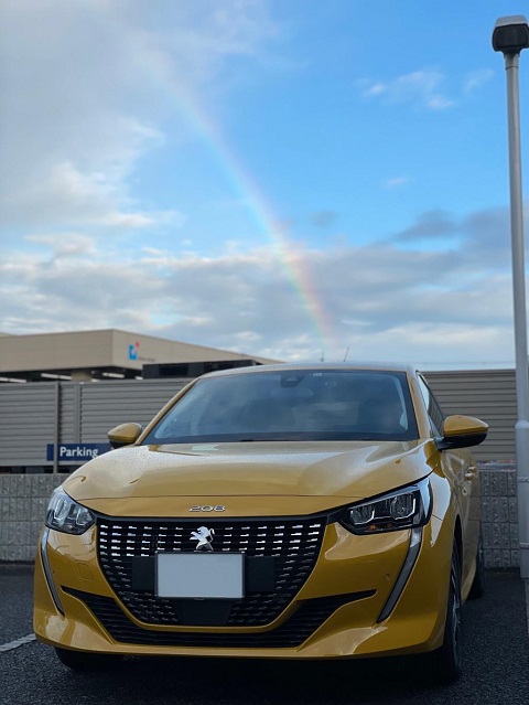 プジョー208と虹♪