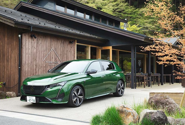 カスタマーが見た、NEW PEUGEOT 308の衝撃
