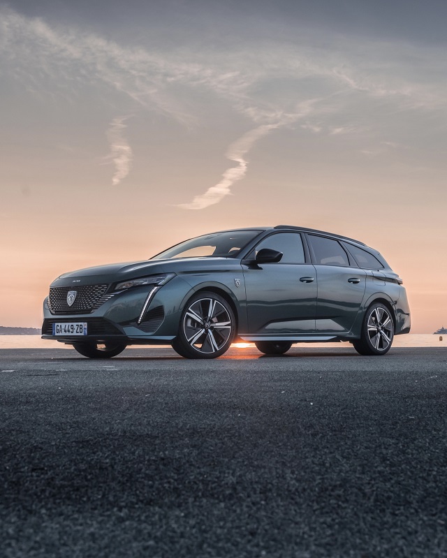 定休日のお知らせ♪