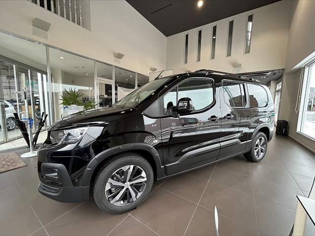 NEW RIFTER LONG & SUV フェア　開催中です♪