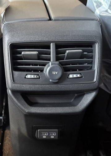 3008展示車ご紹介🚘