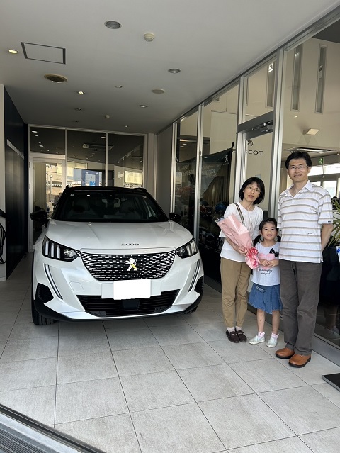 PEUGEOT e-2008 ご納車式♪