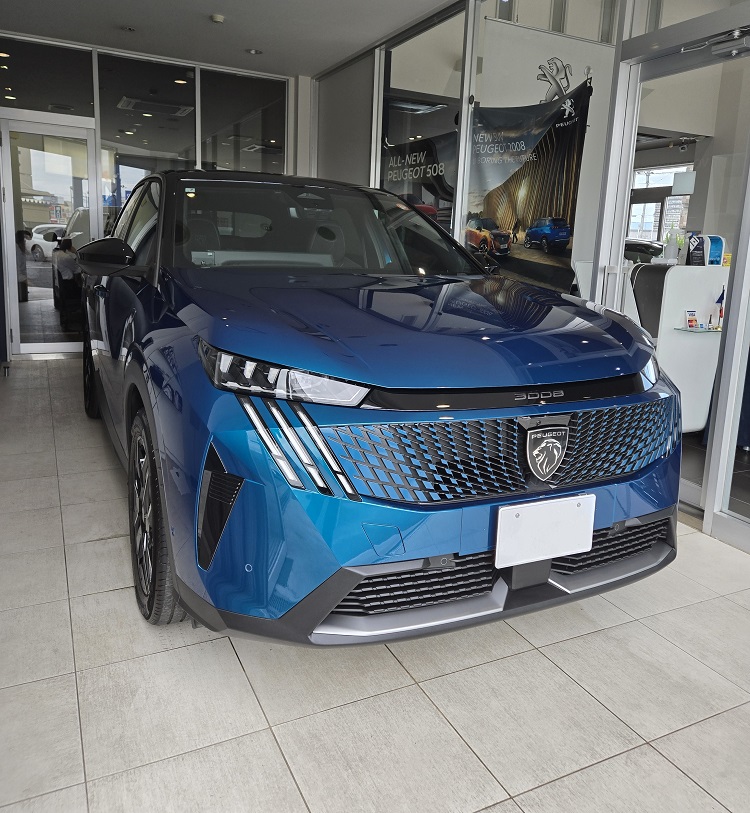 PEUGEOT 3008 御納車