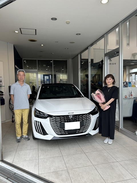 PEUGEOT 208 ご納車式♪