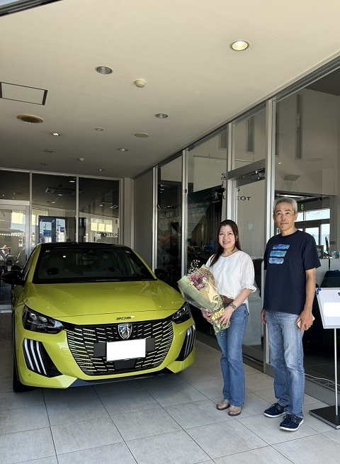 PEUGEOT 208 ご納車式♪