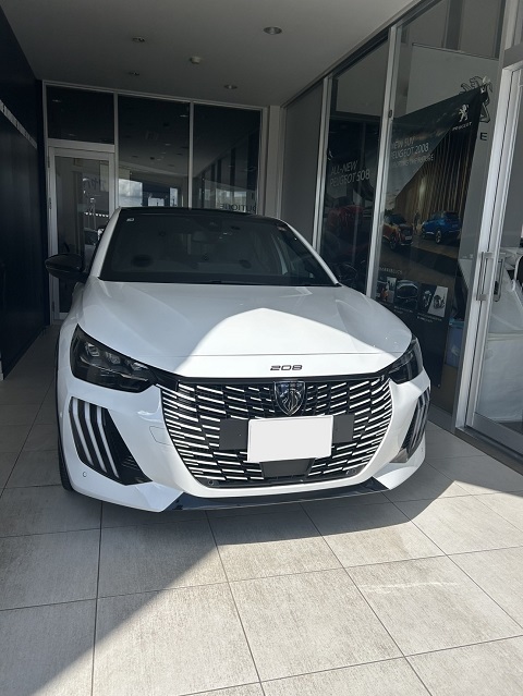 PEUGEOT 208 ご納車式♪