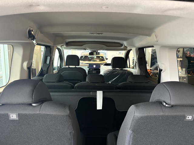 展示車入れ替え🦁