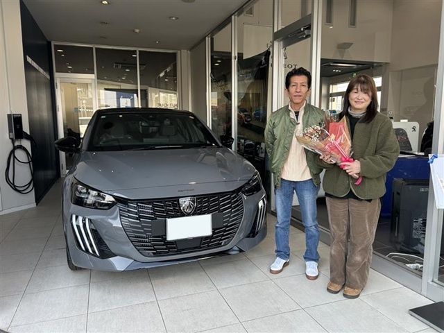PEUGEOT 208 ご納車式♪