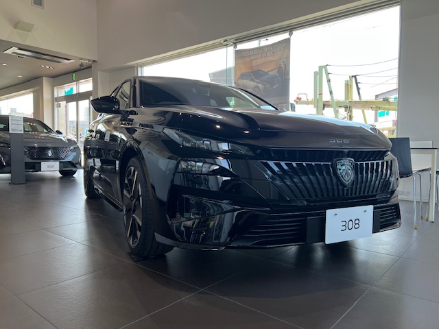 NEW 308 HYBRID ペルラネラブラック展示中✨️
